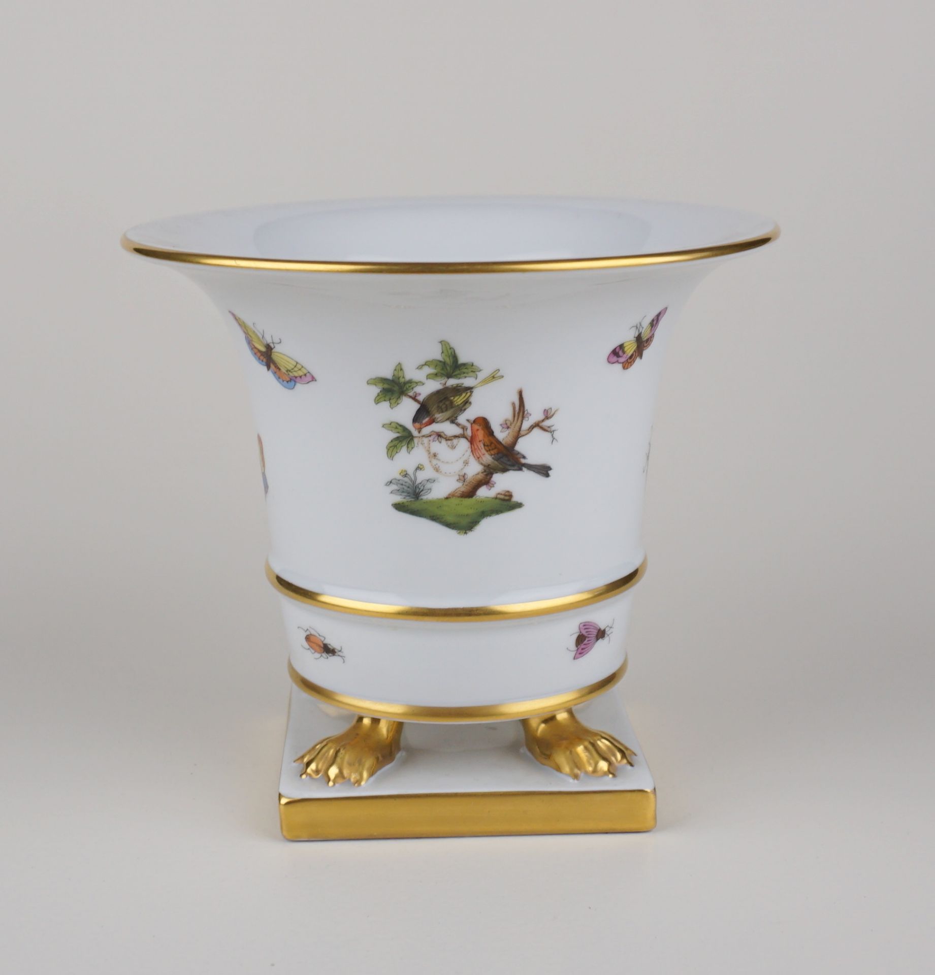 Vase mit Löwentatzenstand mit Vogelmotiven, Herend, Rothschild, Ungarn, 2.Hälfte 20.Jh. - Image 2 of 2