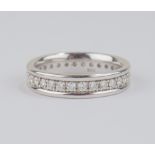 Memoire-Ring mit 30 Diamant-Brillanten, total ca.1,05ct, 585er Weißgold, mit Wertgutachten