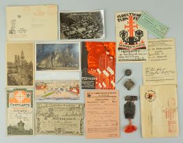 Konvolut Deutsches Turnfest, 1903, 1913, 1923, 1933 und 1938, u.a. Abzeichen, Festkarte und Wohnung
