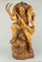 große Holzfigur "Jäger mit erlegtem Wild", O.Nogler, datiert 1993, Tiroler Holzschnitzkunst, Gesamt