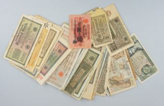 Konvolut Schein- und Notgeld, ca.45 Scheine, bis 1945, überwiegend Deutschland