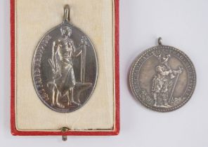 Medaille Friedrich Krupp, 1912, im Etui, dazu Medaille zur Einweihung der Schützengilde Bütow, 1928