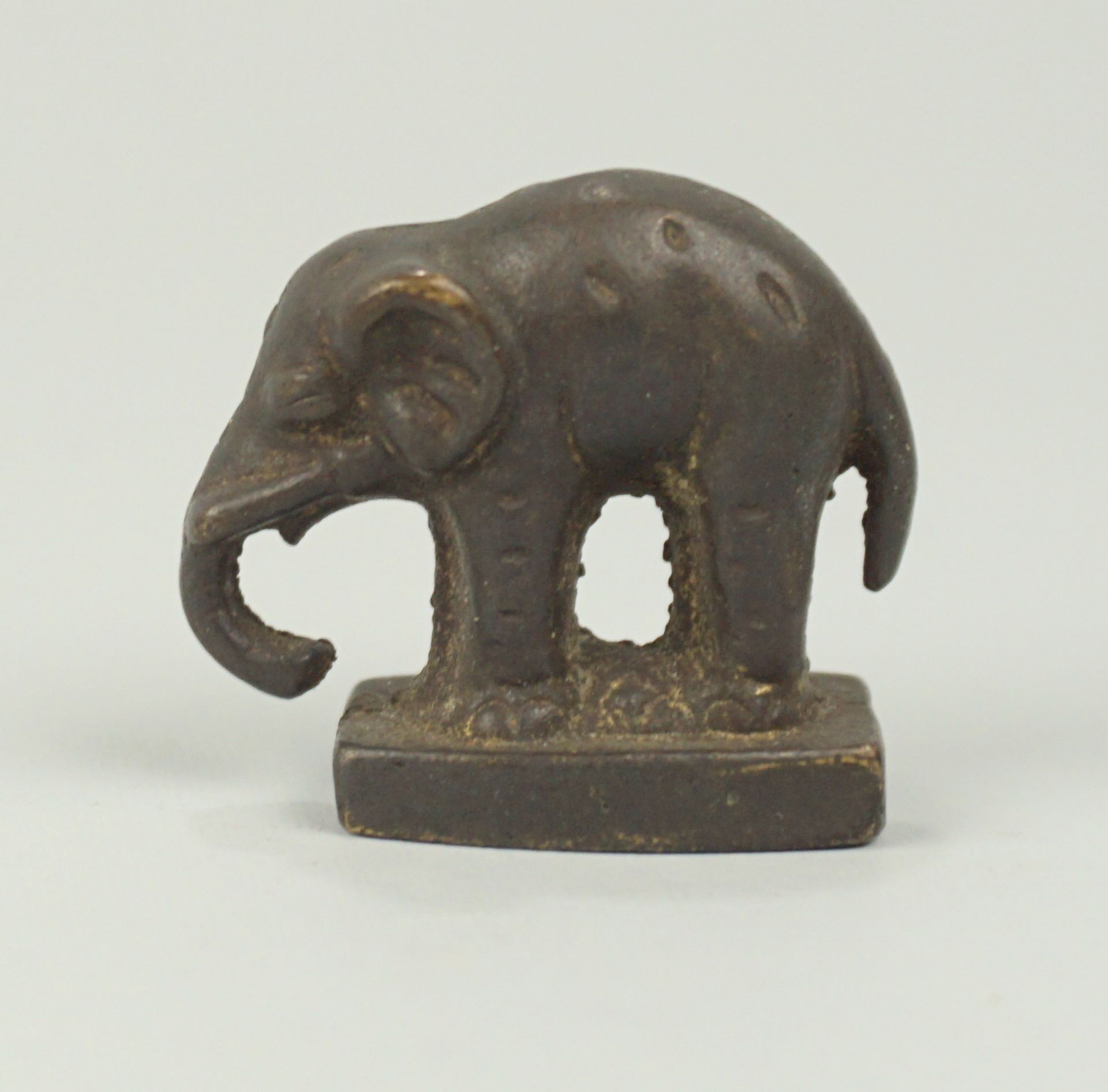 Bronze-Miniatur "Elefant" - Image 2 of 2
