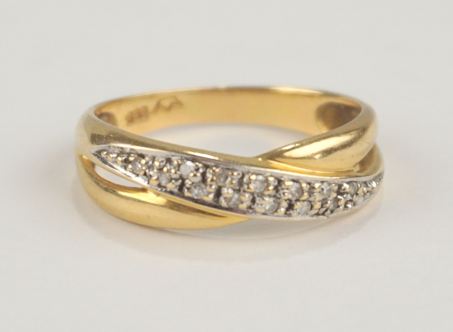 Ring mit kleinen Diamant-Brillanten, 585er Gold