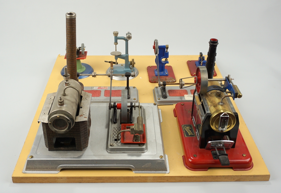 Dampfmaschine MOMOD, England und Dampfmaschine Wilesco, mit diversen Antriebsmodellen, u.a. Wilesco - Image 3 of 3