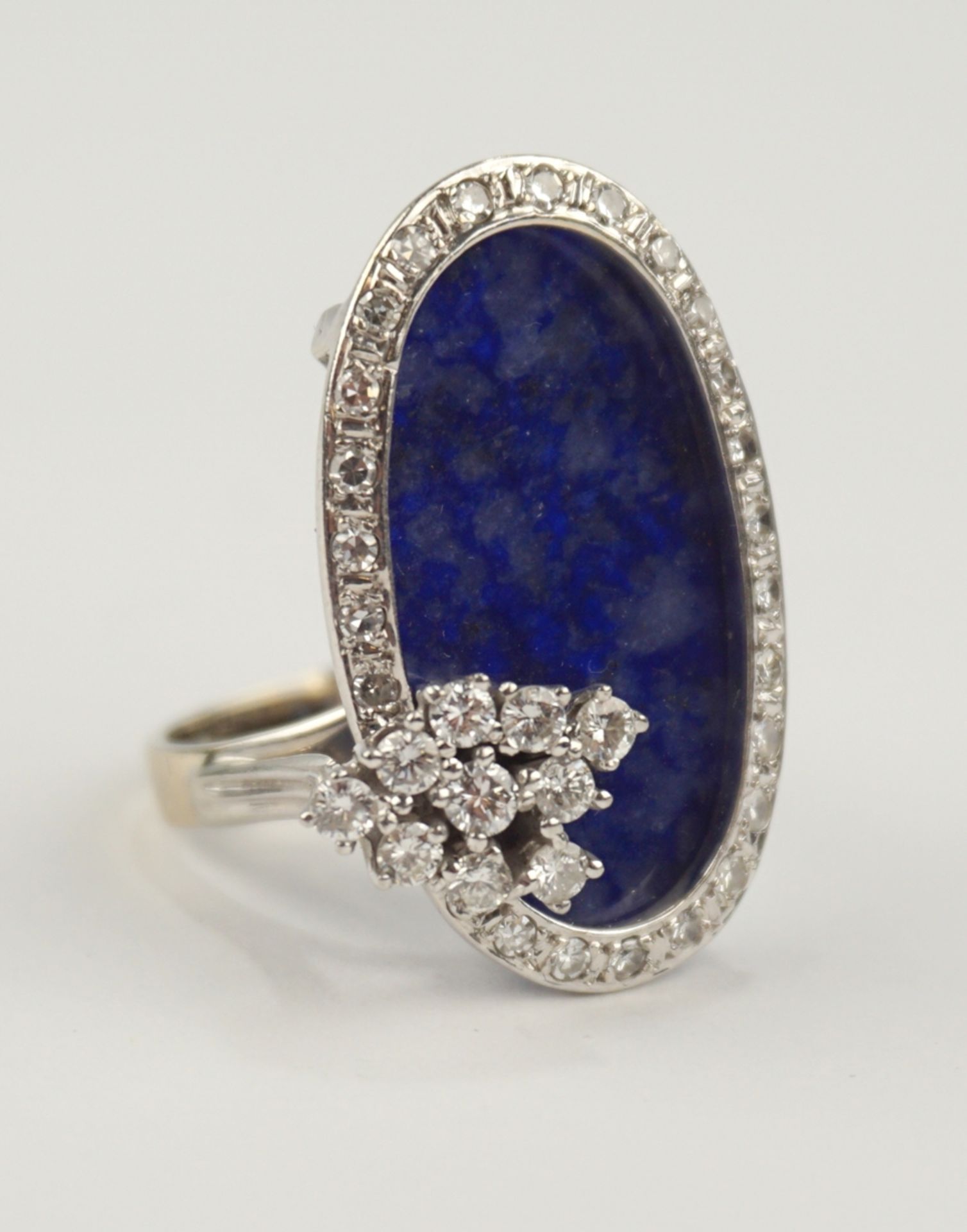 großer Lapislazuli-Brillant-Diamant-Ring, 585er Weißgold, Manufaktur GRAECO Idar-Oberstein, mit Wer