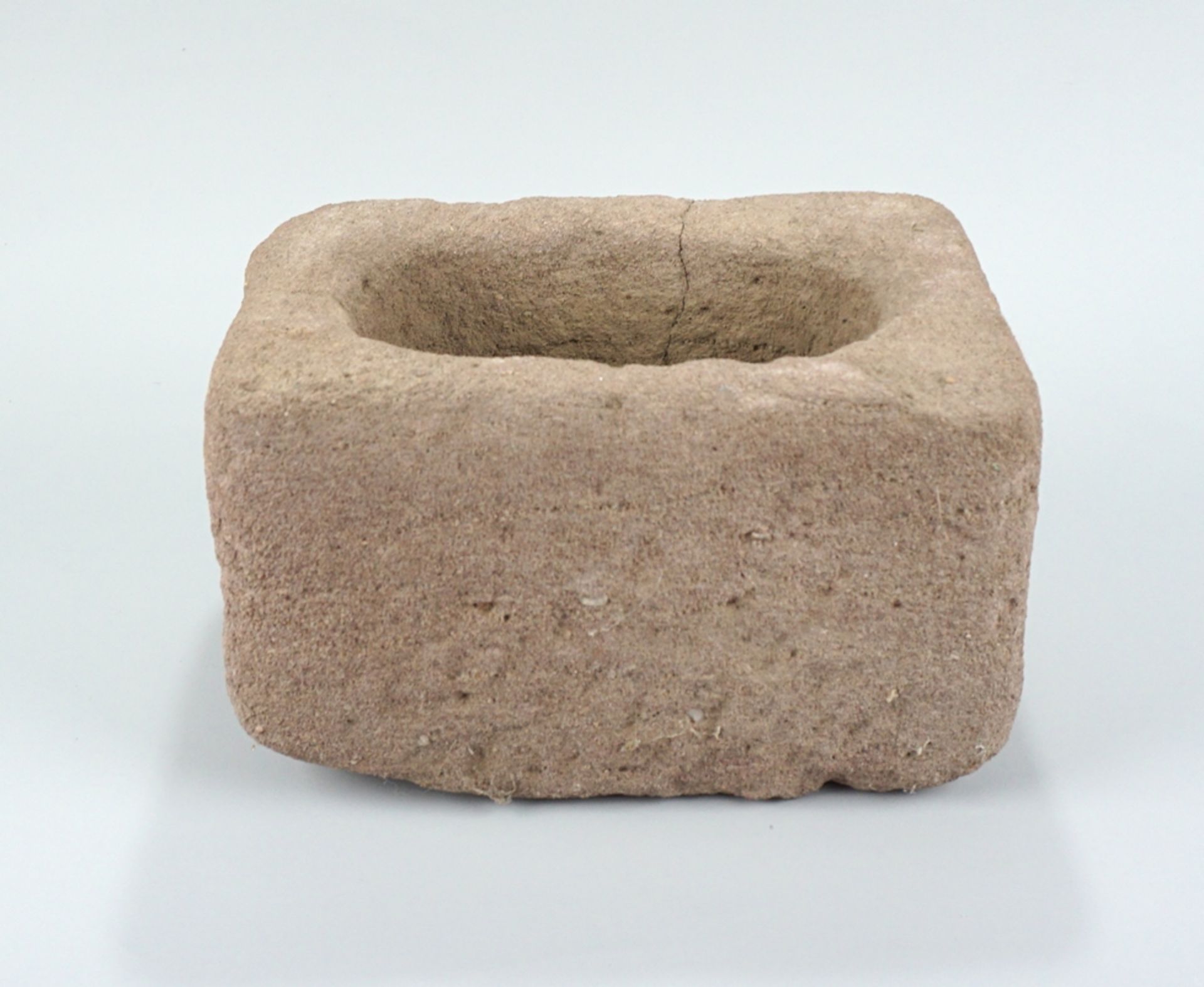 kleiner Sandsteintrog, HxBxT 17x28x18cm, Gew.15,78 kg