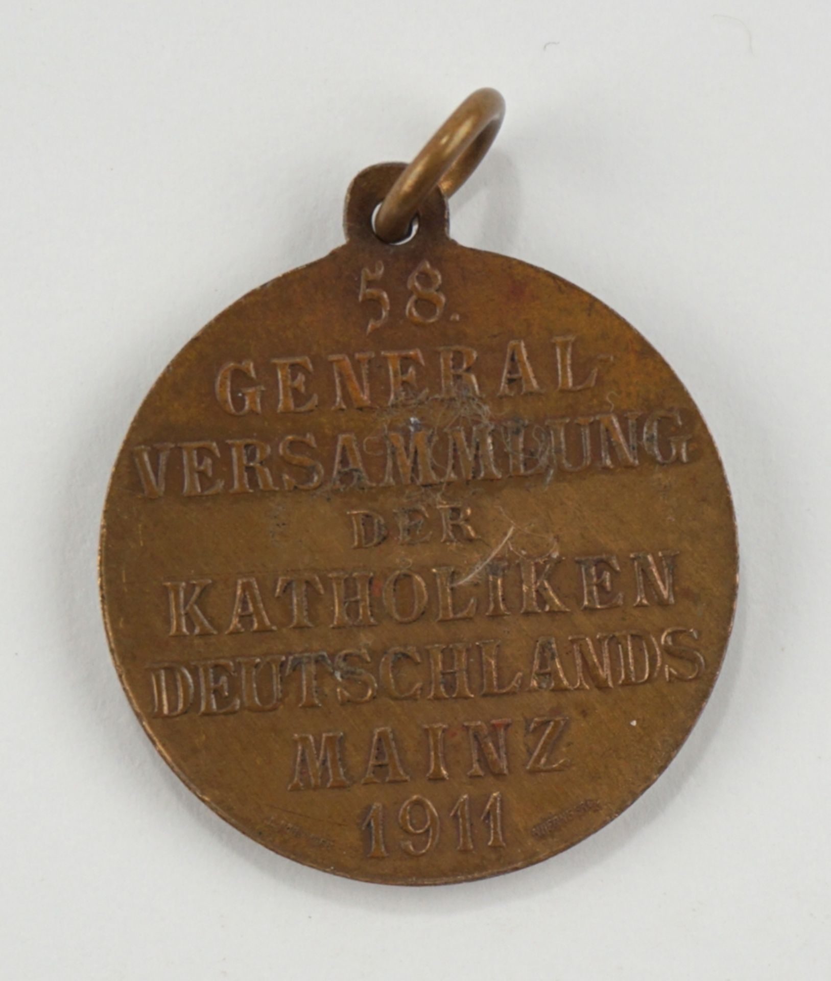 Teilnehmerplakette 58.Generalversammlung der Katholiken Deutschlands Mainz 1911 - Image 2 of 2