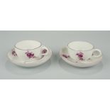 2 zweiteilige Kaffeegedecke, Blume in Purpur, Meissen, Marcolini (1774-1824)