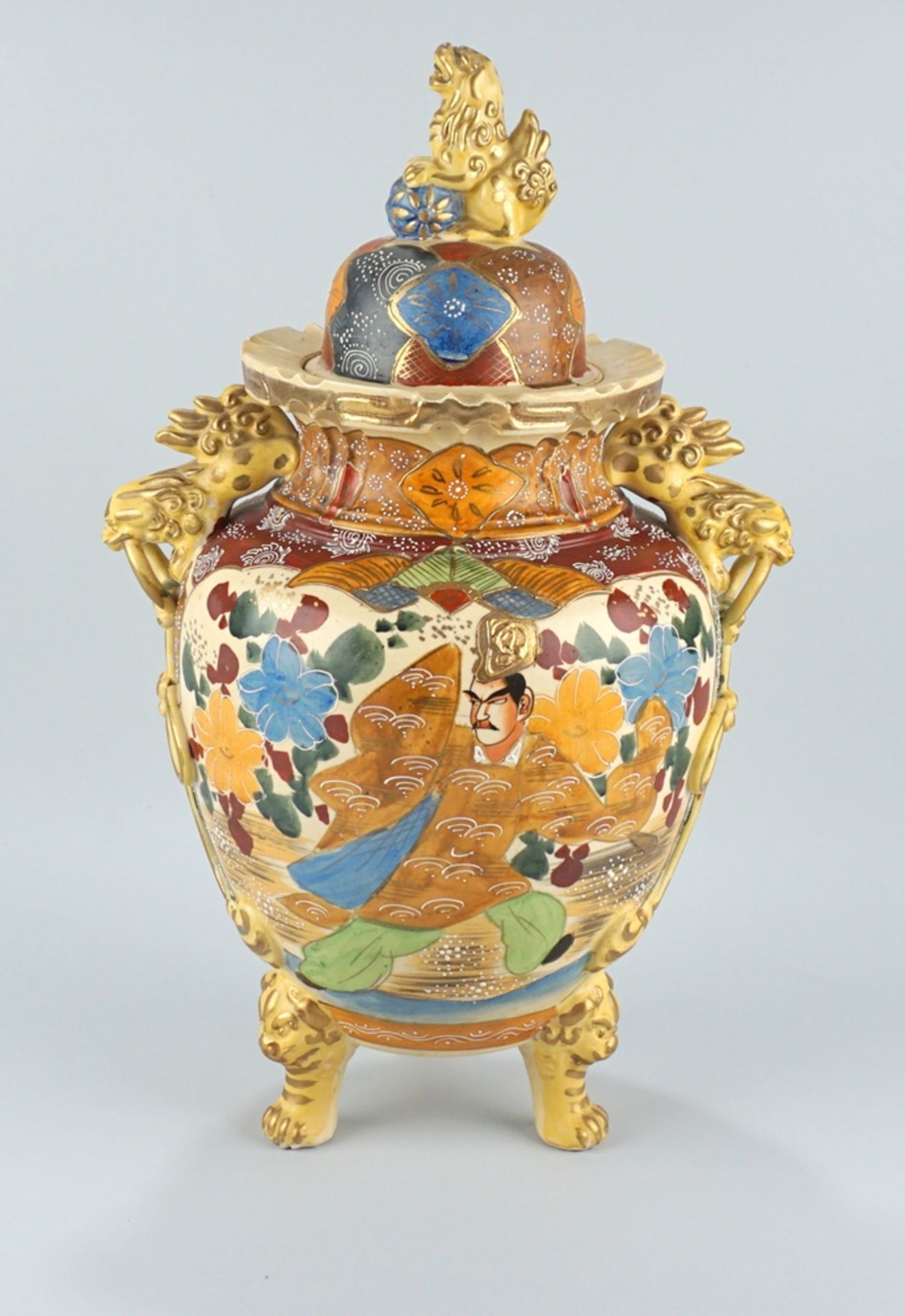 Satsuma-Deckelvase, Japan, Anf. 20.Jh.