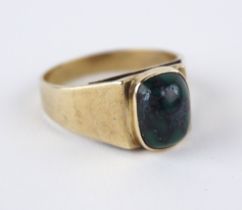 Ring mit grünem Türkis, 333er Gold
