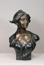 Jef Lambeaux (belgisch, 1852 - 1908), Büste einer jungen Frau, Terrakotta brüniert, signiert, H.: 7