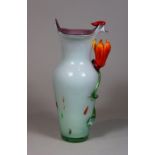 Vase, Muranoglas, Italien, Blumendekor, H.: 30 cm. Guter, altersbedingter Zustand, Kratzen.