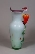 Vase, Muranoglas, Italien, Blumendekor, H.: 30 cm. Guter, altersbedingter Zustand, Kratzen.