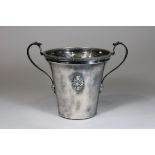 Henkelschale, 800er Silber, Manufaktur: (374MI) Arioli Piero in Mailand, Italien, Gewicht: 608 g.,
