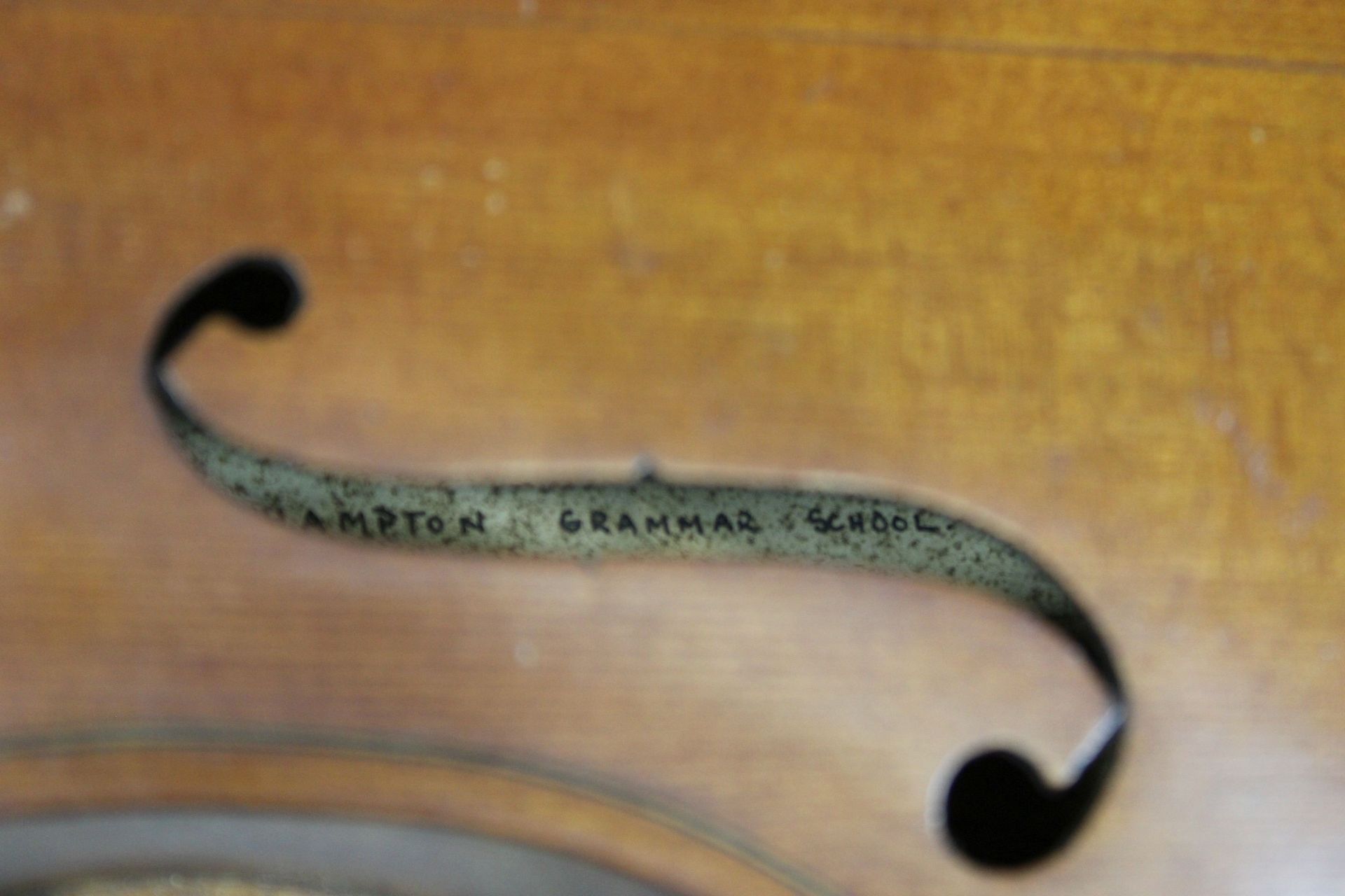 Viola von David Reeve, England, 20. Jh., Gesamtlänge: ca. 68 cm. Altersgemäßer Zustand, Gebrauchs-  - Bild 4 aus 5