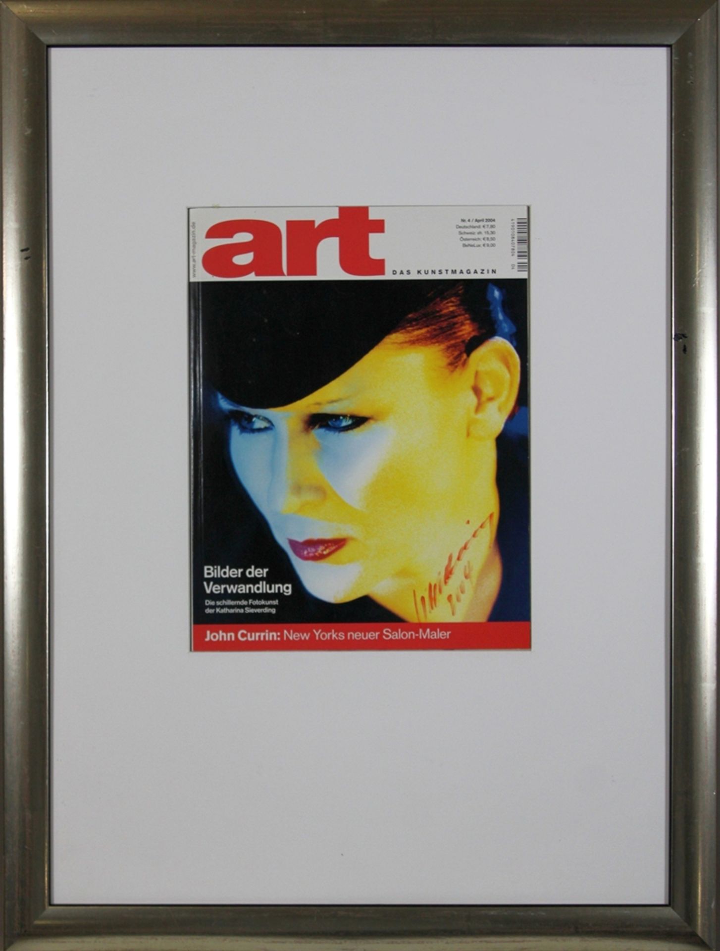 ART Magazin handsigniert von Katharina Sieverding (deutsch, geb. 1941), 2004, Maße: 28 x 22 cm, Rah - Image 2 of 3