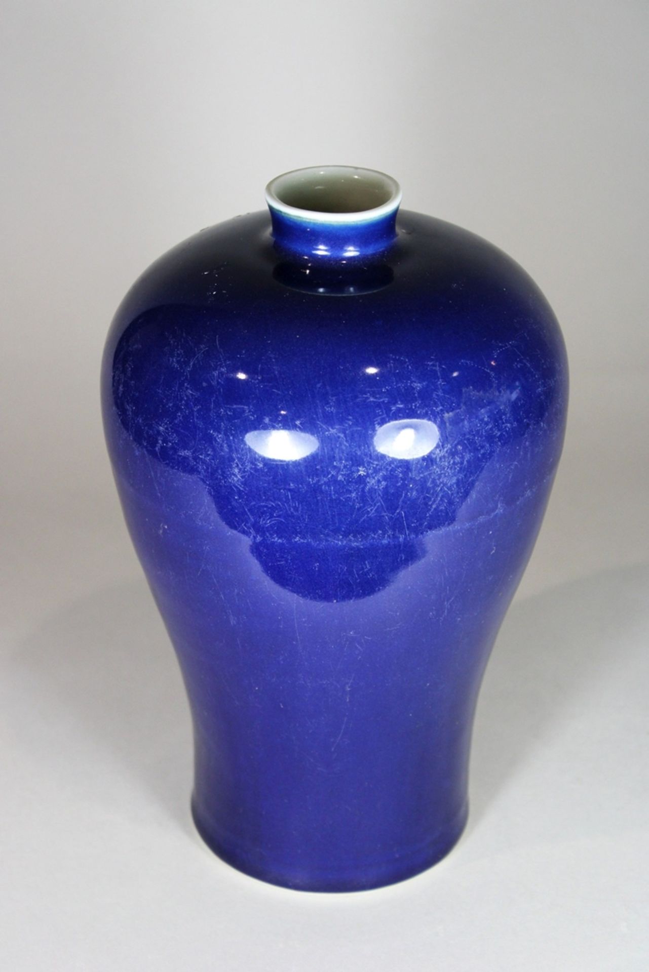 Meiping Vase, China, Porzellan, ohne Marke, Kobaltblau, H.: 26 cm. Guter, altersbedingter Zustand, - Bild 2 aus 4