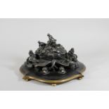 Schreibtischgarnitur, Sirenen, Bronze, Maße: 18 x 22 x 28 cm.