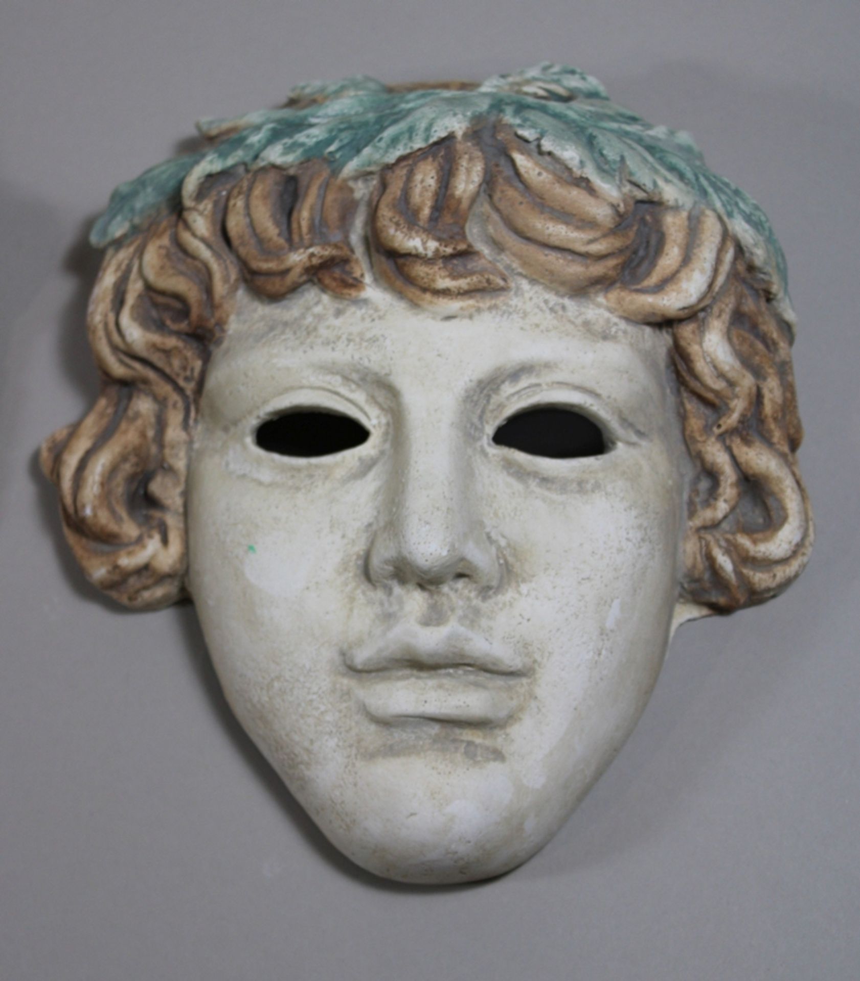 Griechische Theatermasken 4 Tl., Keramik, Griechenland, 20. Jh., H.: 27 cm. Guter, altersbedingter - Image 5 of 7