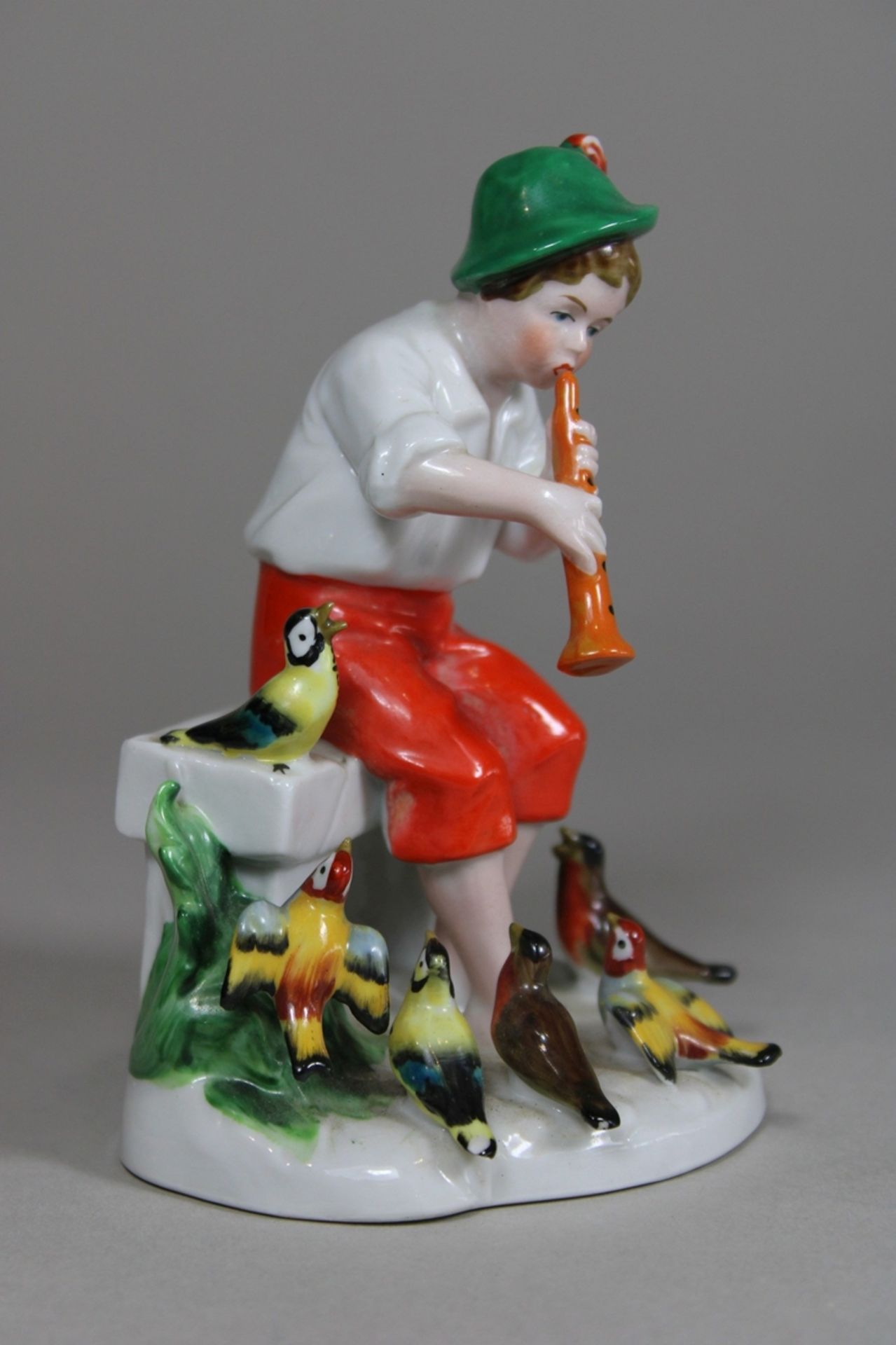 Porzellanfigur, Junge mit Flöte, WKC Graefenthal, Modellnummer: 11095, Maße: 12,5 x 9,5 x 7,4 cm. G - Bild 2 aus 5