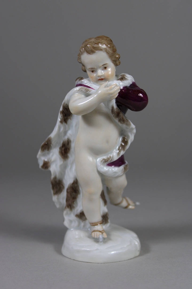 Porzellanfigur, der Winter, Vier Putten als Allegorien der vier Jahreszeiten, Meissen, 1. Wahl, Ent