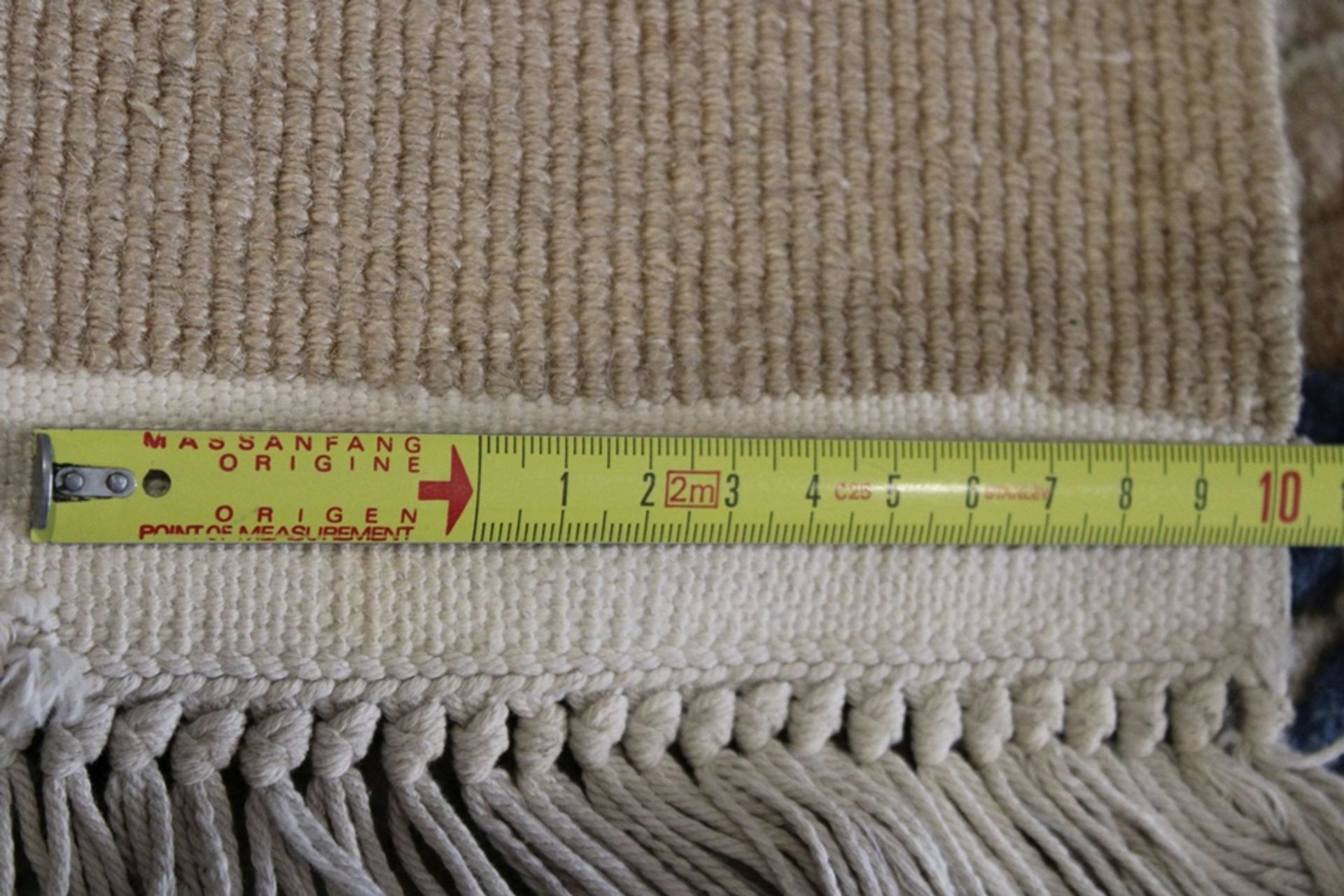 Teppich China, 20. Jh., Maße: 366 x 250 cm. Guter Zustand. - Bild 4 aus 4
