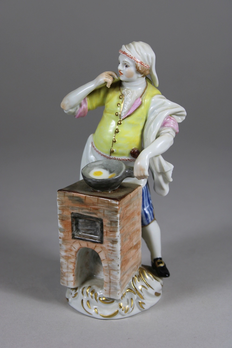 Porzellanfigur, Koch, Meissen, 2. Wahl, Modellnummer: 60230, Maße: 13,7 x 6,7 x 5,9 cm. Guter, alte