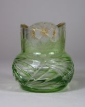 Emile Galle Vase, Glas, um 1900, am Boden bez. (E Galle), Gold- und Blumendekor, H.: 8 cm. Guter, a