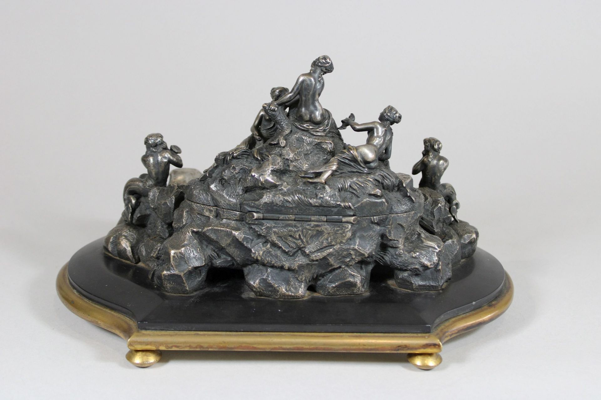 Schreibtischgarnitur, Sirenen, Bronze, Maße: 18 x 22 x 28 cm. - Bild 2 aus 6