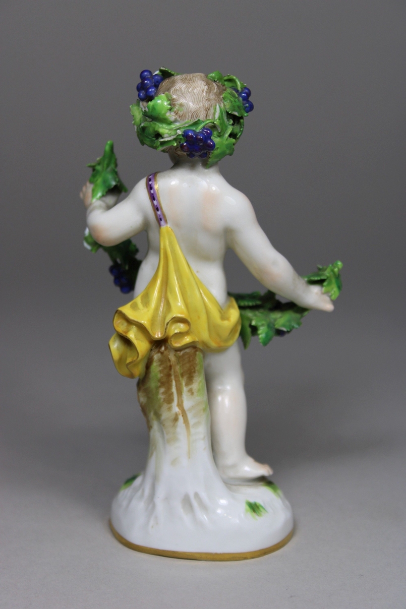 Porzellanfigur, der Herbst, Vier Putten als Allegorien der vier Jahreszeiten, Meissen, 1. Wahl, Ent - Image 3 of 5