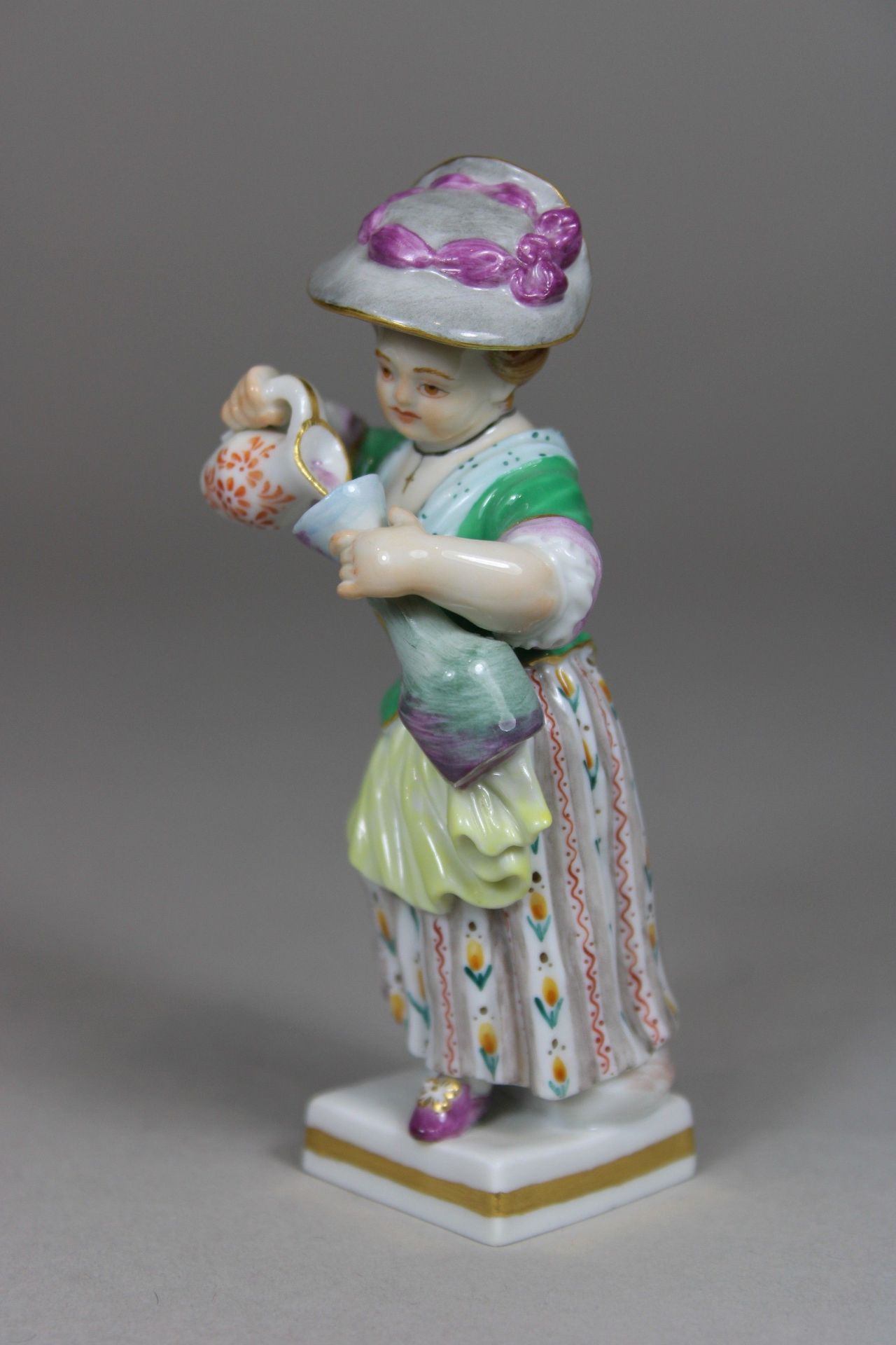 Porzellanfigur, Mädchen mit Flasche und Krug, Gärtnerkind, Meissen, 1. Wahl, 1984, Modell 60431, Bo - Image 5 of 6