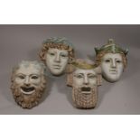 Griechische Theatermasken 4 Tl., Keramik, Griechenland, 20. Jh., H.: 27 cm. Guter, altersbedingter 