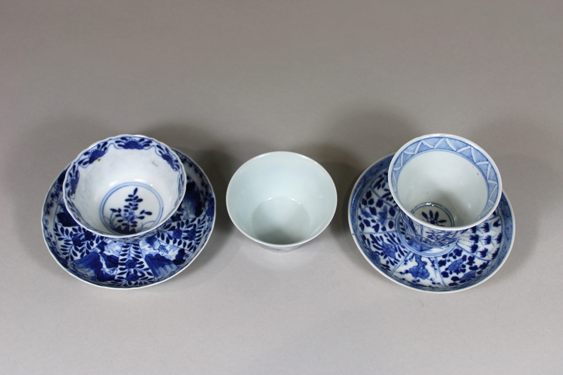 Porzellankonvolut 5 Tl., China, bestehend aus: Cup, Doppelring und Yongzheng Marke am Boden, blau-w - Image 2 of 7
