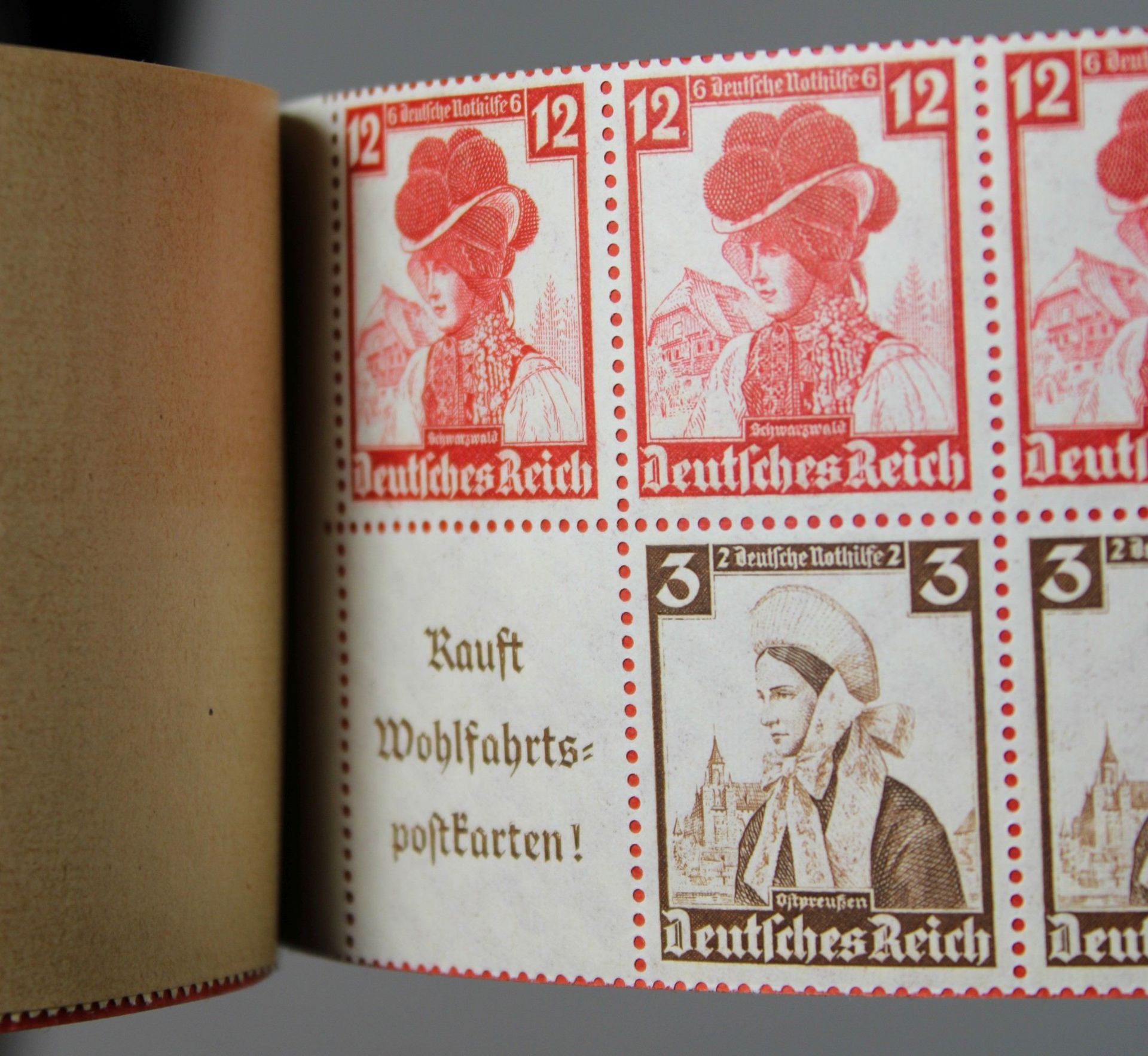 Konvolut Markenheftchen 9 Tl., bestehend aus: 2 Deutsche Nothilfe Wohlfahrtsbriefmarken 1935, volls - Image 6 of 6