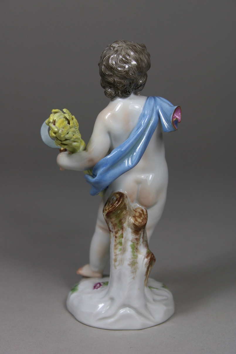 Porzellanfigur, der Sommer, Vier Putten als Allegorien der vier Jahreszeiten, Meissen, 1. Wahl, Ent - Image 4 of 5