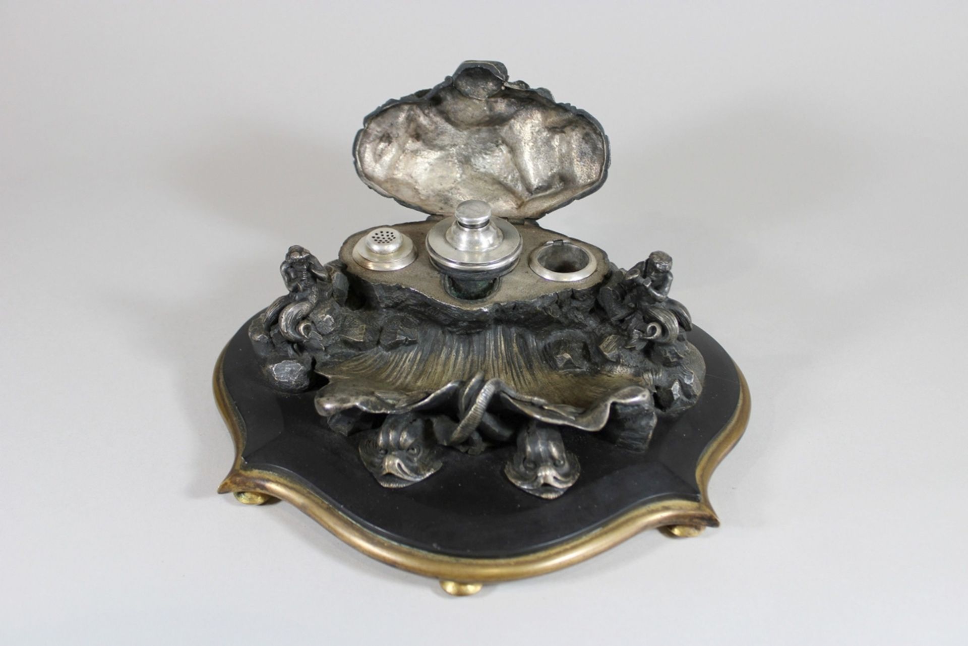 Schreibtischgarnitur, Sirenen, Bronze, Maße: 18 x 22 x 28 cm. - Bild 3 aus 6