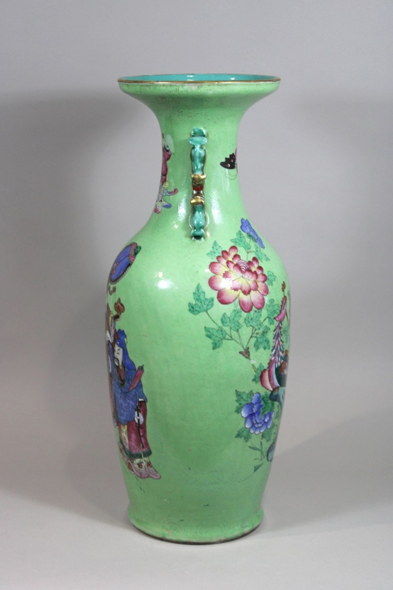 Famille rose Vase, China, Porzellan, Yongzheng-Periode, ohne Marke, Darstellung: die Götter der dre - Image 4 of 8