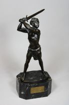 R. Remi (Französischer Bildhauer, A. 20. Jh.) Krieger, Bronze, signiert, Widmung: von dankbaren Spa