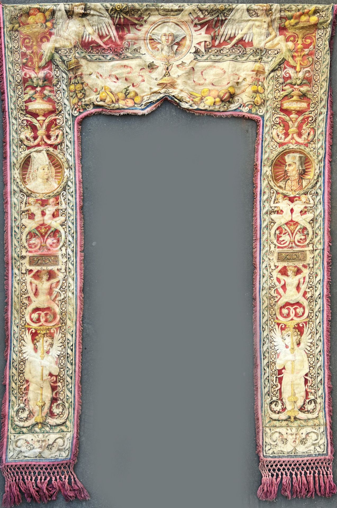 Frankreich oder Italien, 17./18. Jh., 3 Vorhänge mit Renaissance Ornamentik sowie figürlichen und - Image 7 of 16