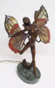 Lampe "Butterfly" im Tiffany-Stil, 20. Jh., weiblicher Bronze-Akt mit aufschwingenden Glasflügeln,