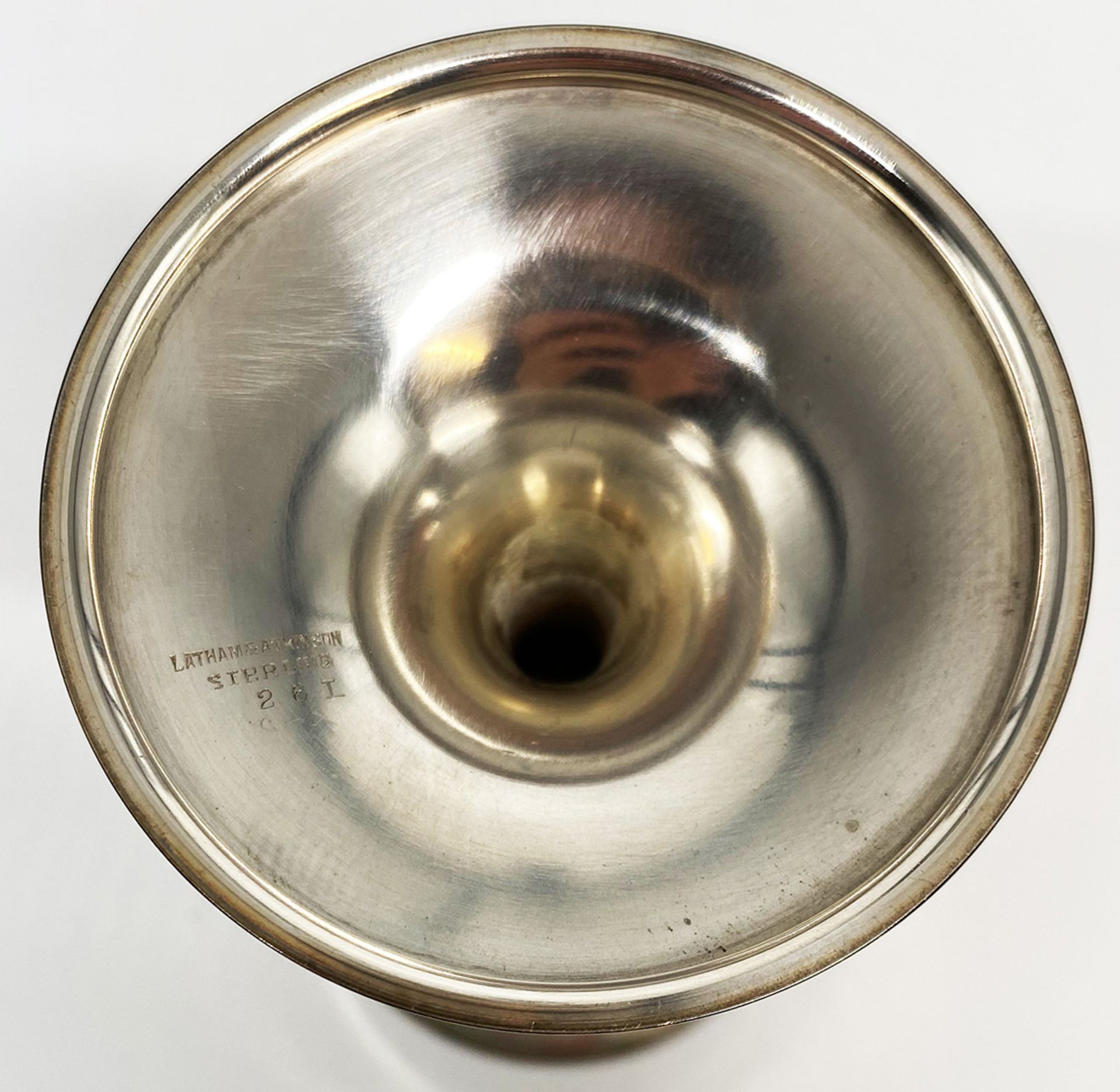 6 Silberkelche, Sterling, Latham & Atkinson, glockenförmiger Korpus auf schlichtem Fuß, gepunzt, - Image 3 of 3