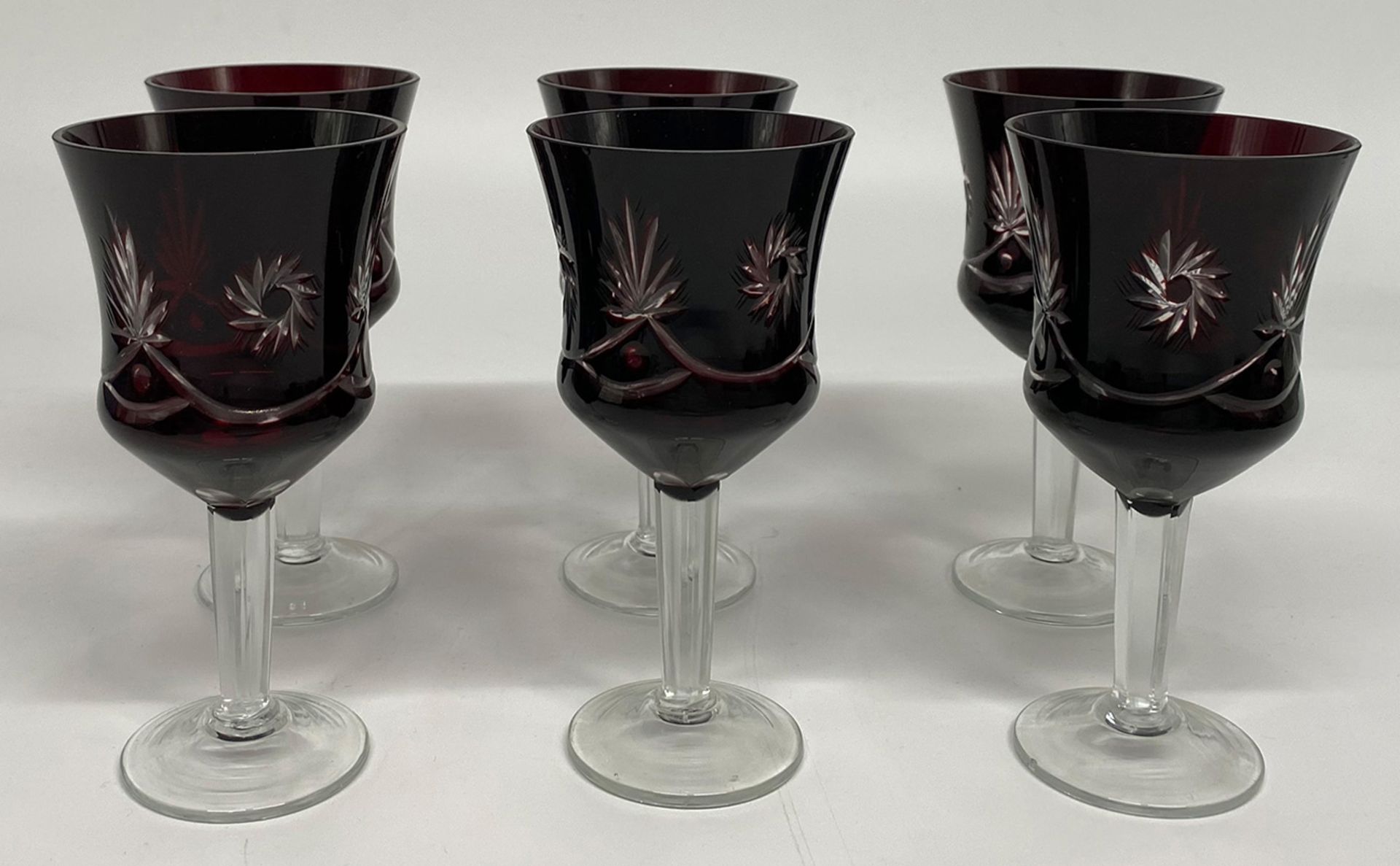 Großes Glaskonvolut, überwiegend Rubinglas, Böhmen: großer tulpenförmig und doppeltgebauchter - Image 7 of 14