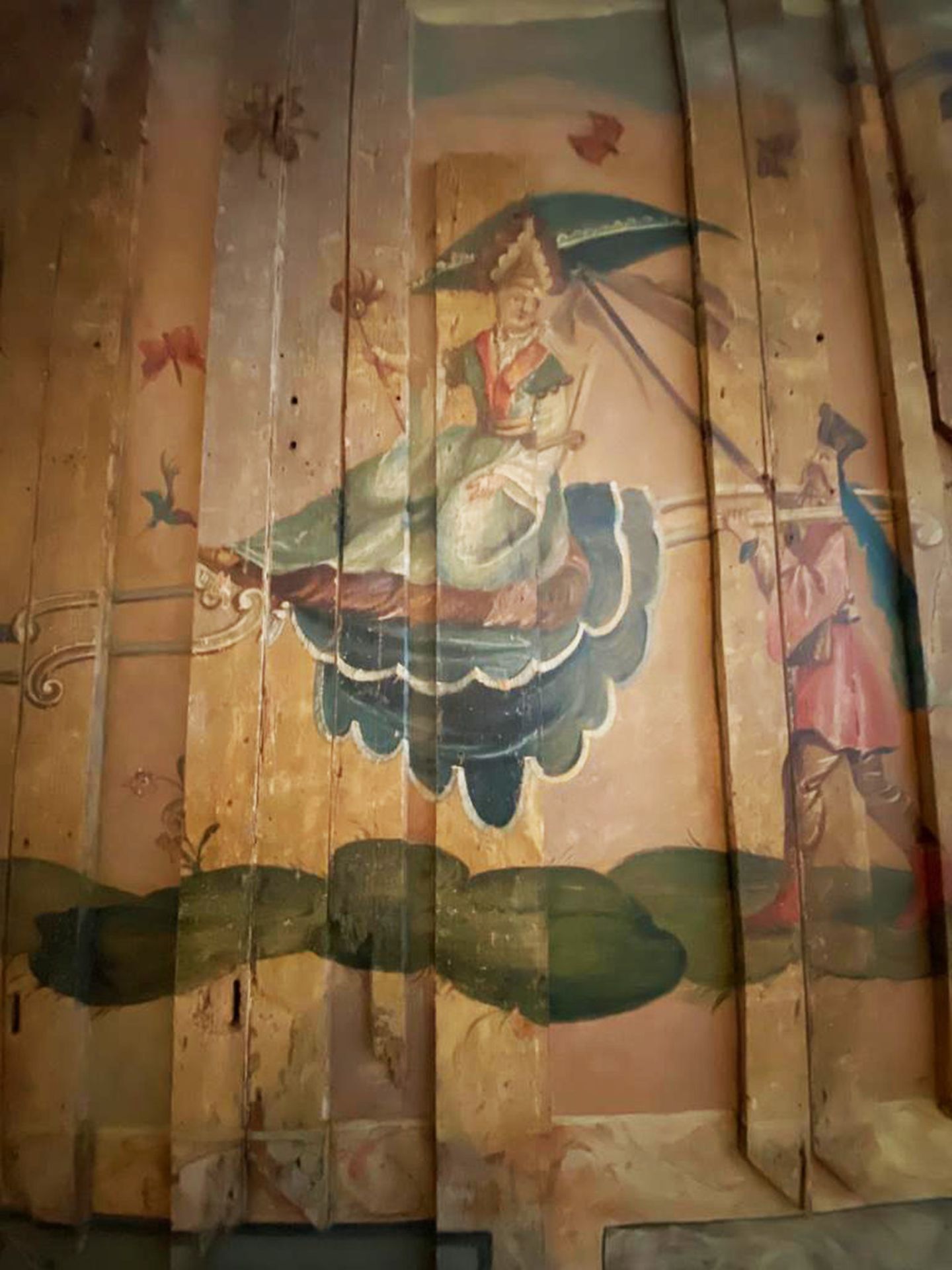 Sehr große, dekorative Wandvertäfelung mit asiatischen Motiven und landschaftlichen Szenen, Holz, - Image 3 of 5