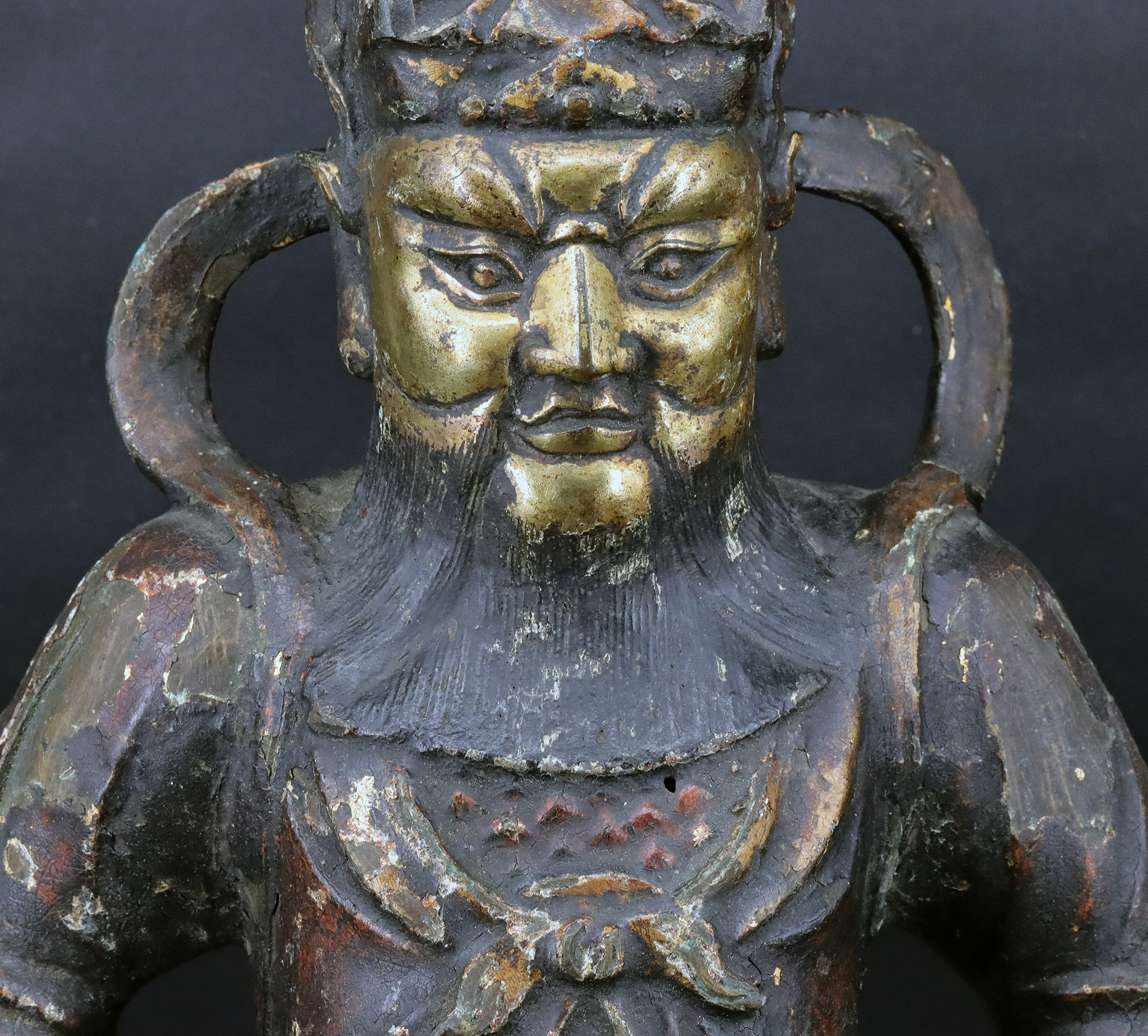 China, Ming-Zeit, 17. Jh., Guandi: Thronender Herrscher, Bronze mit Feuervergoldung und originaler - Image 2 of 25