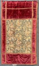 Samt und Webtechnik, Altarteppich oder Wandbehang, 121,5 x 219 cm. Velvet and weaving technique,