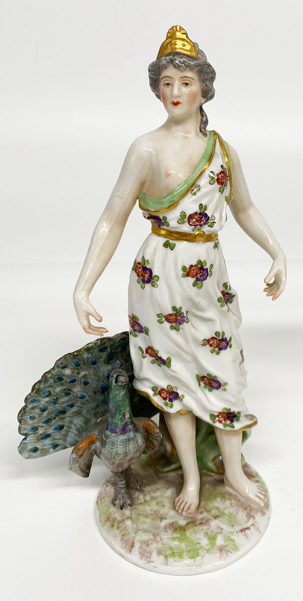 Drei mythologische Porzellanfiguren: Meissen, Raub der Proserpina, polychrom bemalt und - Image 2 of 9