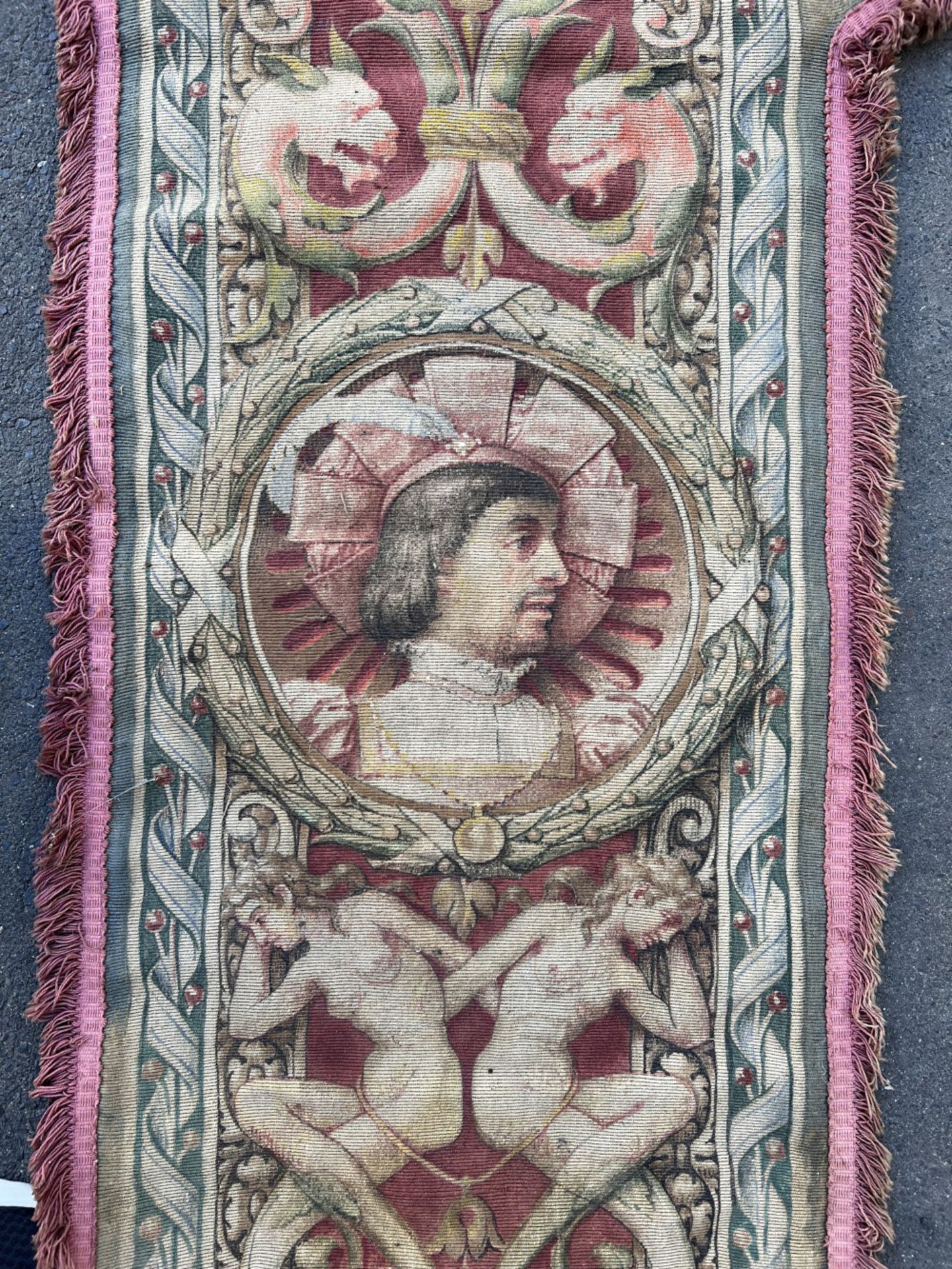 Frankreich oder Italien, 17./18. Jh., 3 Vorhänge mit Renaissance Ornamentik sowie figürlichen und - Image 13 of 16