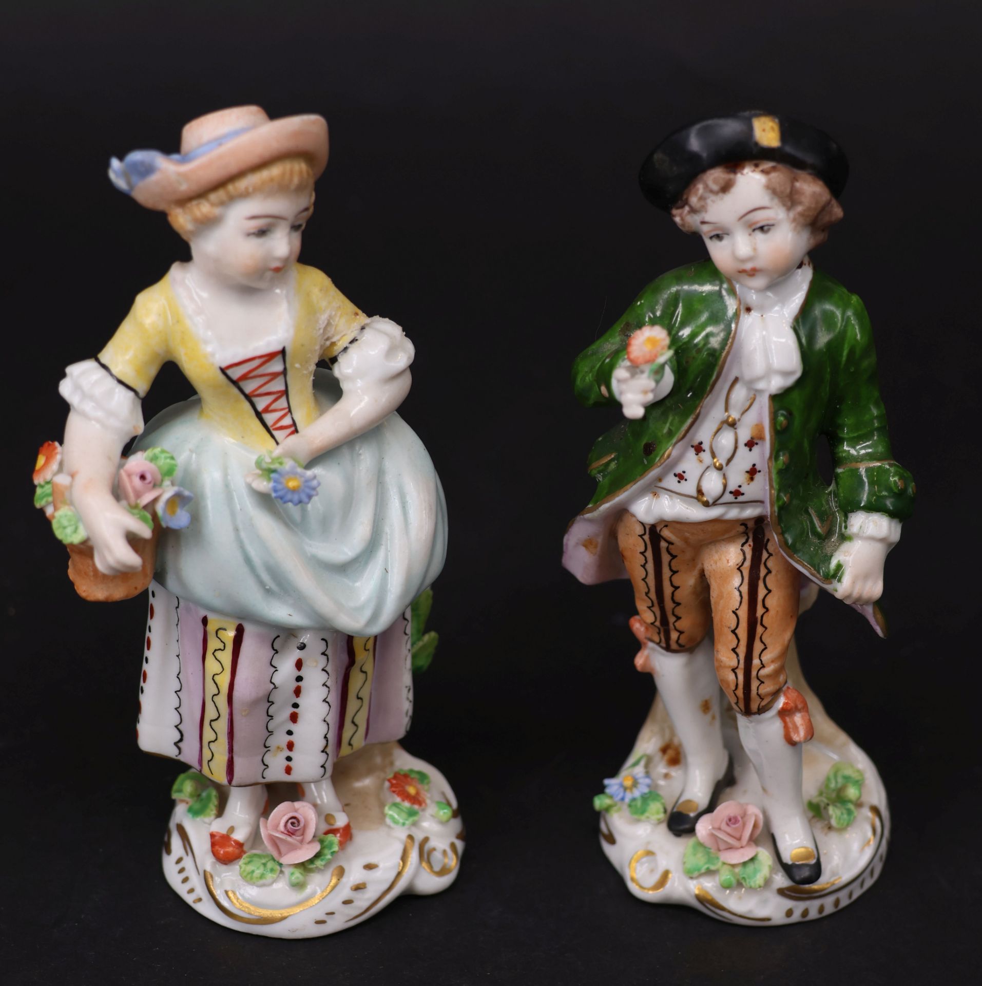 Konvolut figürliches Porzellan, 6 Objekte, teils Altersspuren. Nymphenburg, auch Bustelli: Mädchen - Image 11 of 11