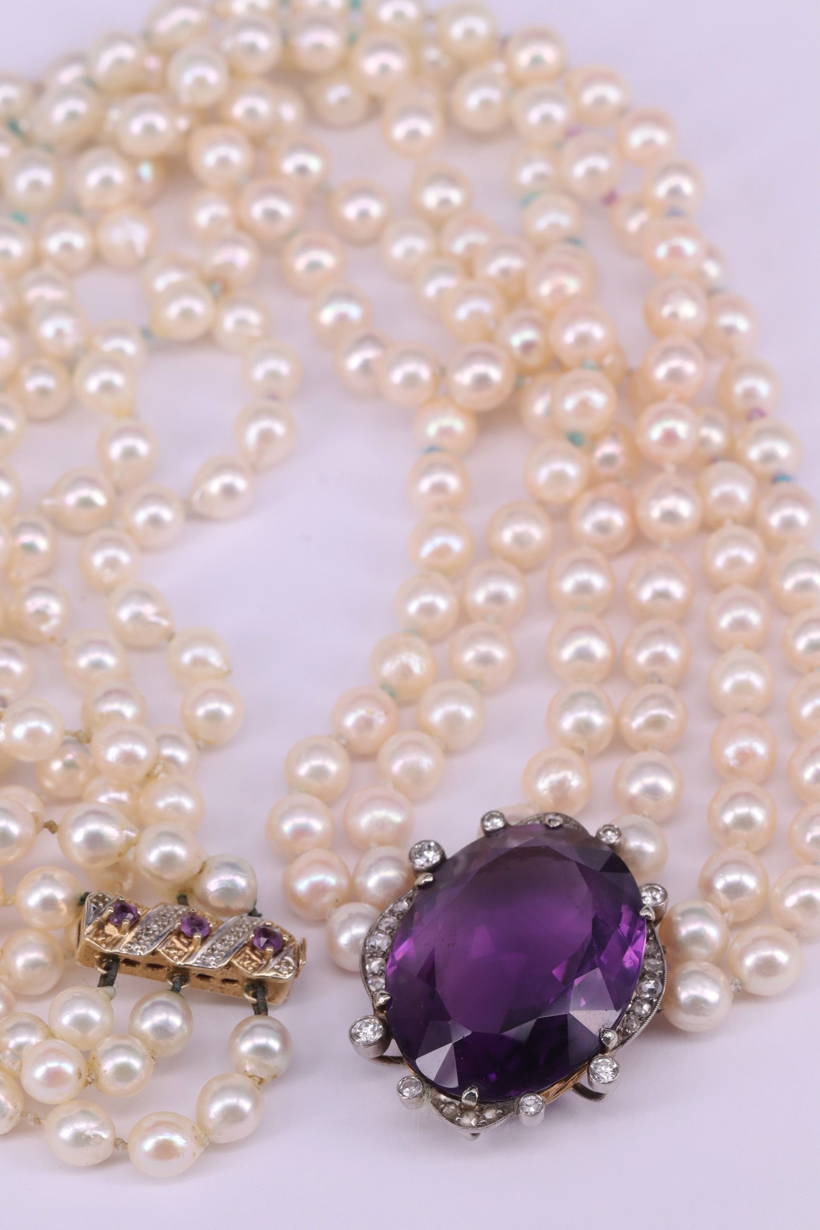 Dreireihige Perlenkette, gepunzt 585er und 900er. Jugendstil Anhänger filigran gearbeitet mit - Image 2 of 5